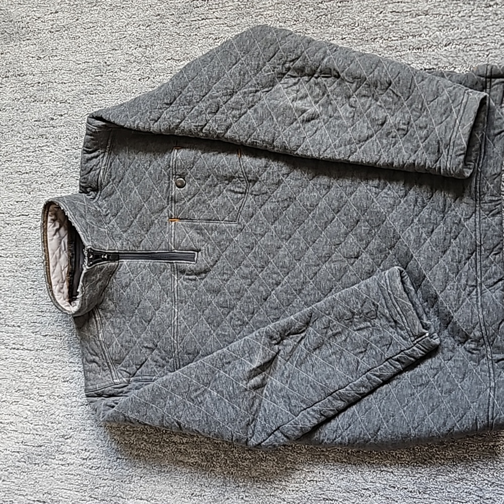 Eddie Bauer quilted pullover